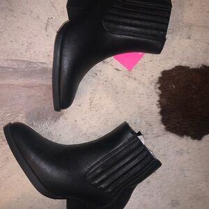 Elegant Black Ankle Booties